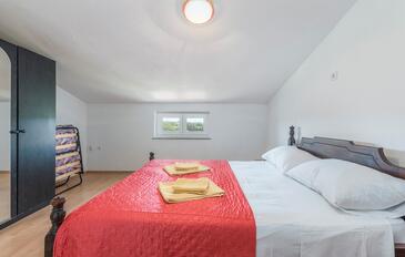 Leiligheter med parkering Peroj, Fazana - 26134