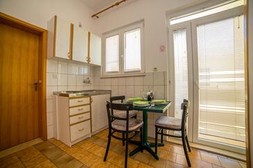 Családi apartmanok a tenger mellett Lokva Rogoznica, Omis - 26136