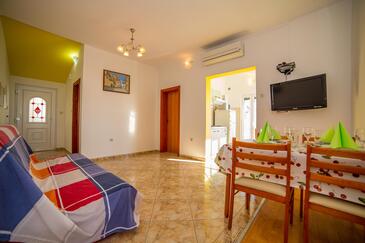 Családi apartmanok a tenger mellett Lokva Rogoznica, Omis - 26136
