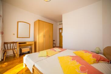 Családi apartmanok a tenger mellett Lokva Rogoznica, Omis - 26136