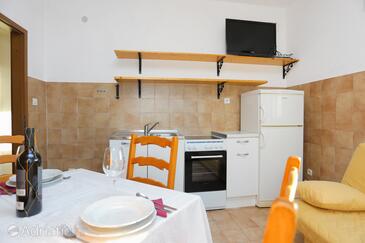 Apartments by the sea Podgora, Makarska - 2614