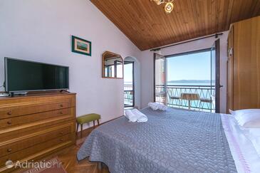 Apartments by the sea Podgora, Makarska - 2614