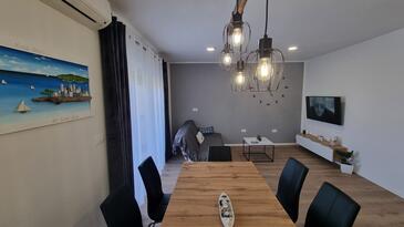 Apartmaji s parkingom Rab - 26142