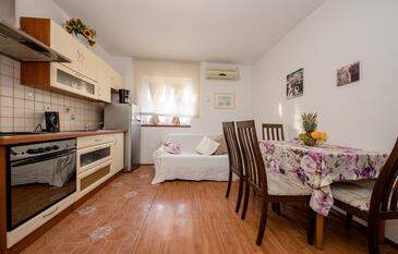 Appartementen met parkeerplaats Rab - 26146