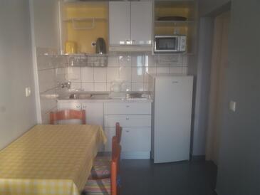 Apartments by the sea Podgora, Makarska - 2615