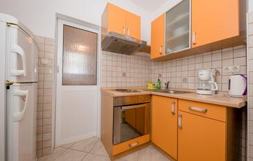 Apartmány s parkovištěm Rab - 26153