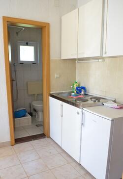 Apartments by the sea Podaca, Makarska - 2617