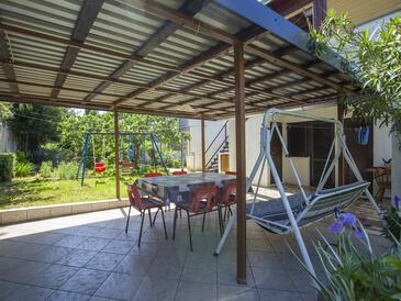 Appartementen met parkeerplaats Pinezici, Krk - 26170