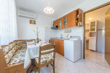 Jednopokojový apartmán Vinišće (Trogir) (A-26171-b(