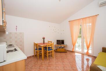 Apartamente şi camere cu parcare Senj - 26174