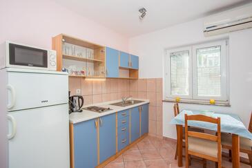 Apartmány a pokoje s parkovištěm Senj - 26174