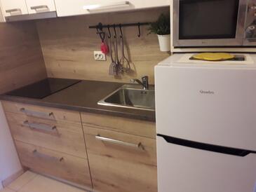 Apartamenty z parkingiem Jezera, Murter - 26180