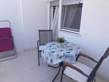 Apartamenty z parkingiem Jezera, Murter - 26180