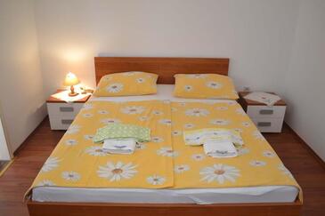 Sobe s privatnim parkingom Rab - 26186