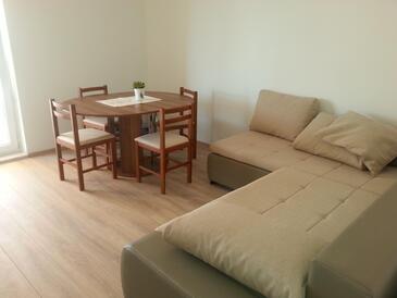 Appartementen met parkeerplaats Kastel Luksic (Kastela) - 26188