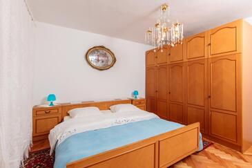 Apartamentos junto al mar Vinisce, Trogir - 26190
