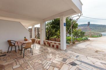 Apartamentos junto al mar Vinisce, Trogir - 26190