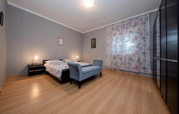 Appartements avec parking Rab - 26210