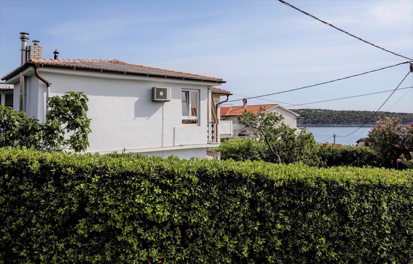 Appartements avec parking Rab - 26210