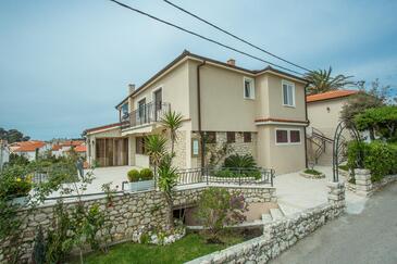 Ferienwohnungen mit Parkplatz Palit (Rab) - 26217 Adriatic.hr