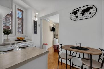 Appartamenti e camere accanto al mare Podgora, Macarsca - Makarska - 2623