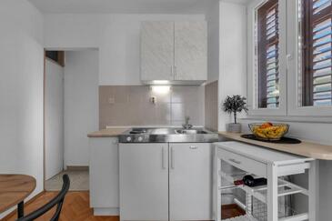 Appartamenti e camere accanto al mare Podgora, Macarsca - Makarska - 2623