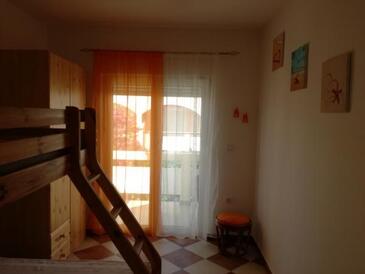 Apartments with parking space Vir - 26232