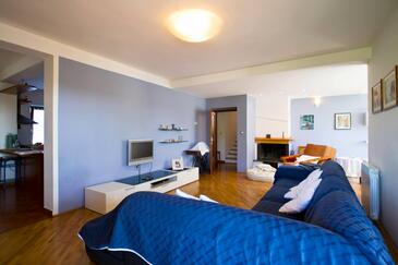 Apartmaji s parkingom Pula - 26233