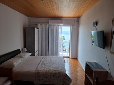Lejligheder ved havet med pool Lokva Rogoznica, Omis - 26239