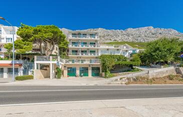 Seaside apartments with a swimming pool Lokva Rogoznica, Omiš - 26239 Adriatic.hr