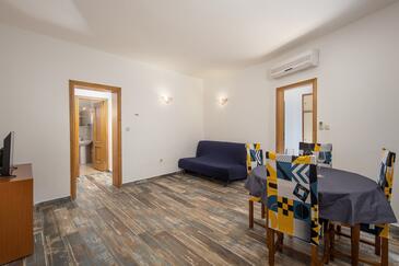 Apartmaji za družine z otroki Rab - 26243