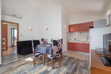 Apartmanok gyermekes családok részére Rab - 26243