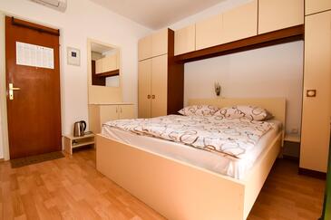 Room Rab (S-26246-b(