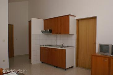 Apartmaji s parkingom Bratuš, Makarska - 2627
