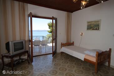 Apartments with parking space Bratuš, Makarska - 2627