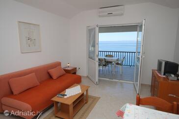 Apartments with parking space Bratuš, Makarska - 2627