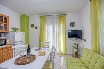 Leiligheter med parkering Stinjan, Pula - 26276