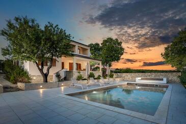 Počitniška hiša z bazenom Posedarje, Novigrad - 26285 Adriatic.hr
