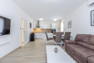 Počitniška hiša z bazenom Posedarje, Novigrad - 26285