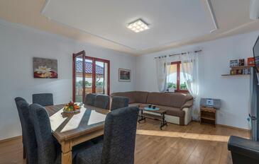 Family friendly house with a swimming pool Kosinožići, Poreč - 26290