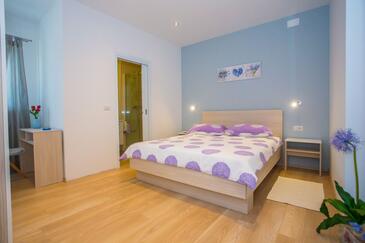 Apartments with swimming pool Sveti Lovreč, Central Istria - Središnja Istra - 26305