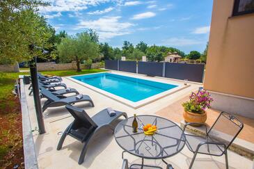 Apartments with swimming pool Sveti Lovreč, Central Istria - Središnja Istra - 26305
