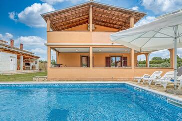 Ferienwohnungen mit Pool Loborika, Pula - 26319 Adriatic.hr
