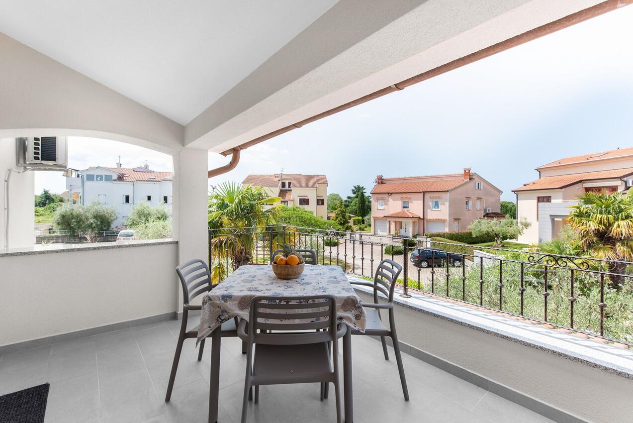 Kétszobás apartman Porec (A-26320-b)