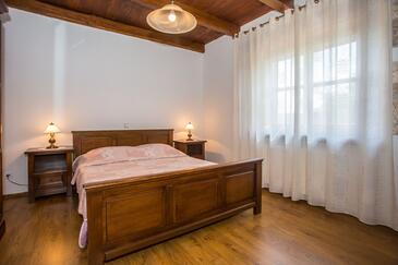 Apartments with WiFi Sveti Lovreč, Central Istria - Središnja Istra - 26321