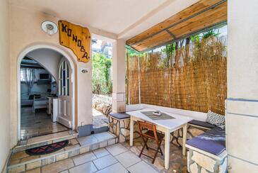 Dvoupokojový apartmán Novi Vinodolski (A-26324-c)