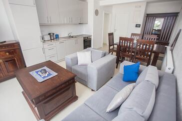 Apartmaji za družine z otroki Kaštelir (Centralna Istra - Središnja Istra) - 26328