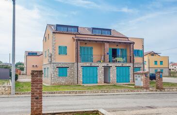 Apartmanok családok részére medencével Nova Vas, Porec - 26329 Adriatic.hr