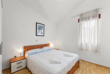 Apartments for families with children Červar - Porat, Poreč - 26332