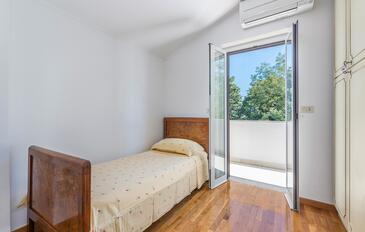Ház családok részére parkolóhellyel Tar, Porec - 26333